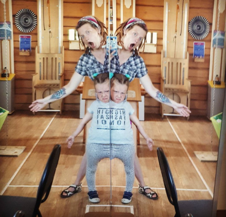 Большое зеркало