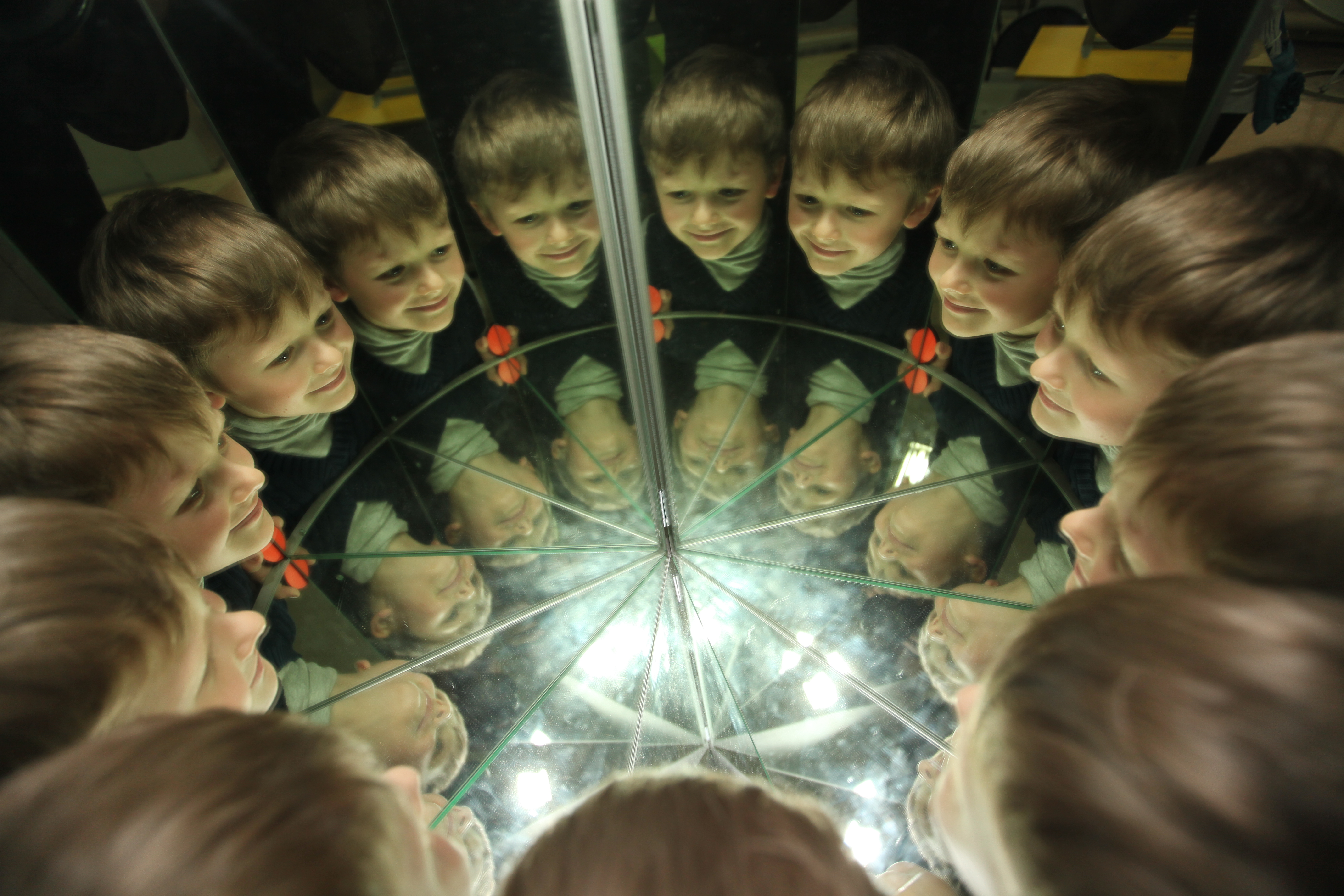 Сдвоенное зеркало