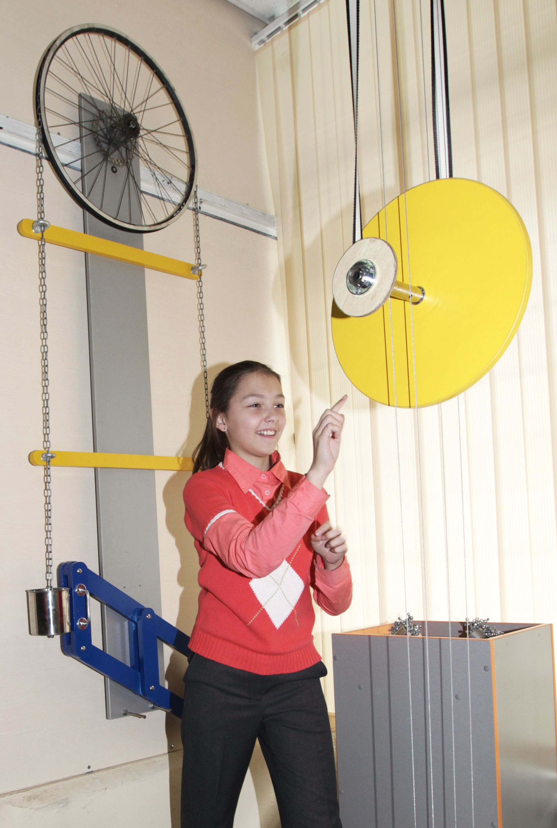 Маятник максвела