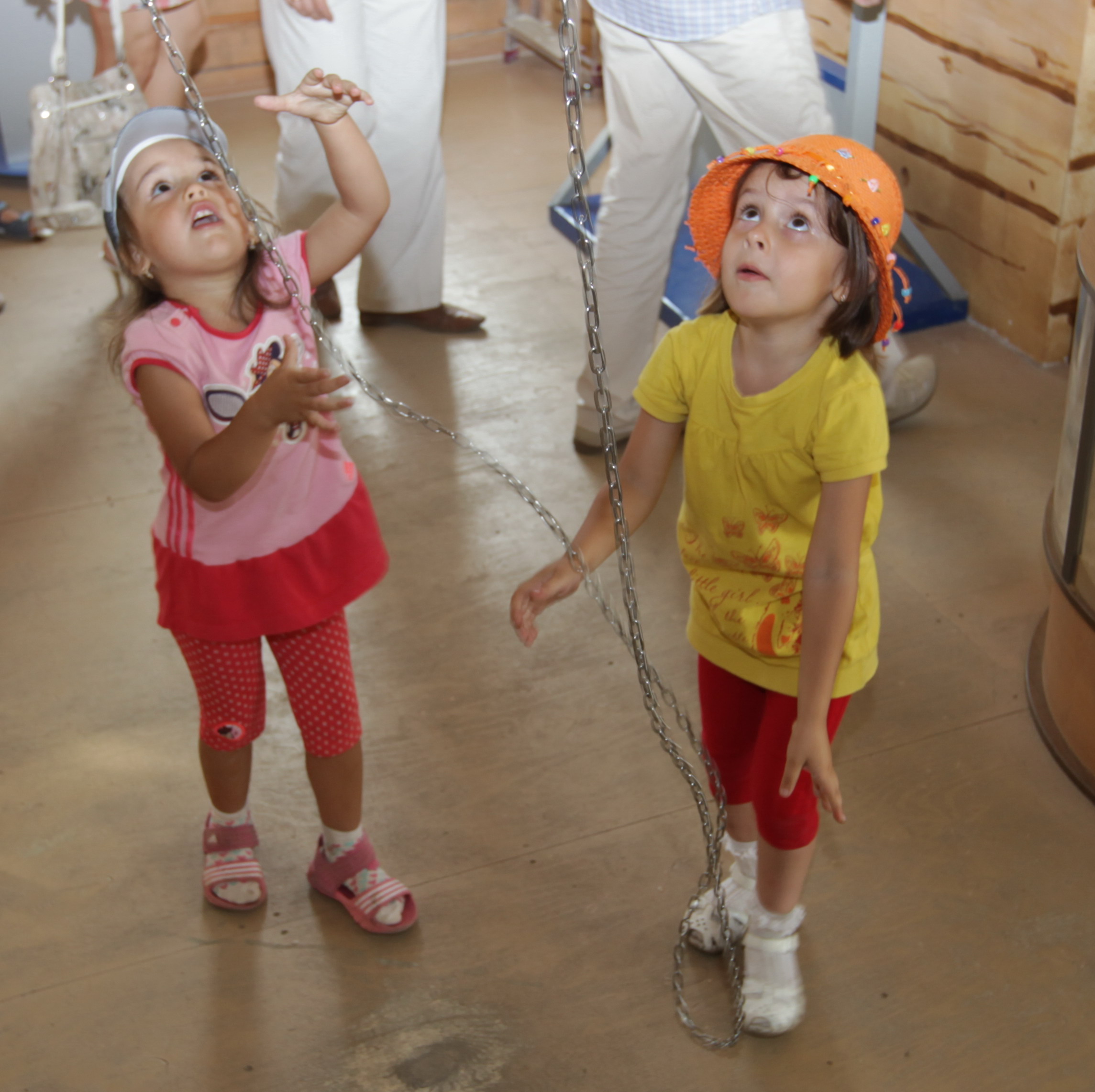 Танцующая цепь